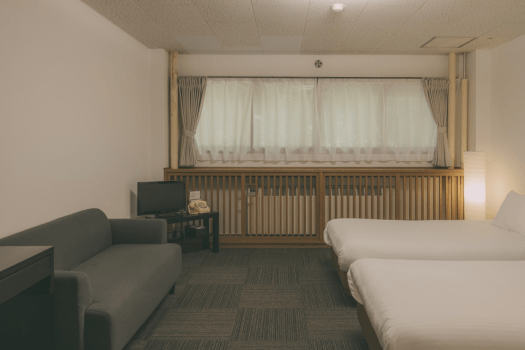 Western Room with 3 single beds - Toilet only