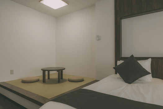 Japanese Modern Room with 2 single beds - Bath and Toilet