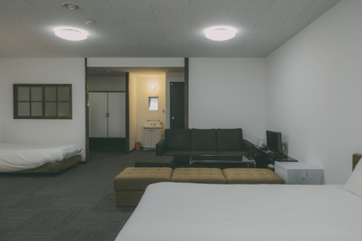 Western Room with 5 single beds - Toilet only