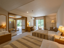 【離れ特別和洋室（ツインベッドルーム）】ゆったりとした二間続きのお部屋