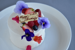 【1泊夕食のみ】≪Special Stay≫”Anniversary”プラン～ホールケーキ＆スパークリング＆花束。期間限定で4大特典付き～＜”リビエラ 逗子マリーナ”＞