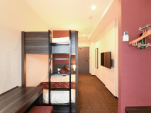 *【二段ベッド】下はセミダブルベッド、上はセミダブルサイズの布団をご用意