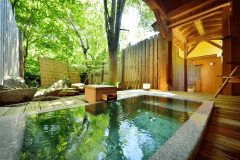 離れ 露天風呂付きメゾネット〈石楠花〉