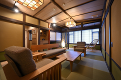 母屋 露天風呂付き客室〈春蘭〉