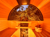 月の山源泉エリア　バレルサウナ