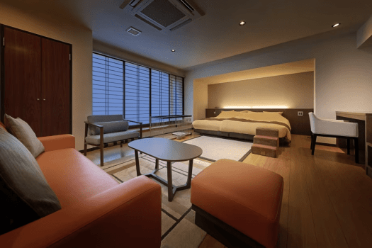 1F庭付きデラックス洋室