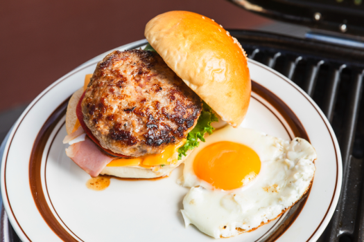 【秋冬限定★ご馳走プラン】豪快！足柄牛のテキサスグリルと冬の味覚「猪鍋」を味わう！冬のポカポカグランピング体験