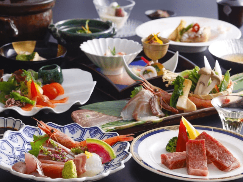 【春・特選懐石】黒毛和牛ステーキや海鮮鍋など食材の宝庫・丹後の春の味覚を堪能！