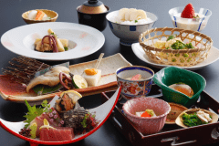 【春・スタンダード懐石】山菜の天ぷらや筍、真名鰹や蛤など&hellip;食材の宝庫・丹後の春の味覚を味わう！