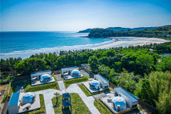 【SPRING SALE】《期間限定1人2,000円OFF》海とサンセットを望むビーチグランピング♪お得にnapoo Kalaで満喫ステイ〈素泊まり｜選べるお食事〉