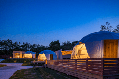 《特定日限定・WINTER SALE✨》1人当たり3000円OFF！お得にnapoo Kalaでグランピング満喫プラン【1泊2食付き】