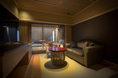 露天風呂付テラス＆坪庭付和風ツインB