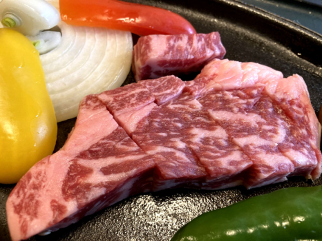 【夕食部屋食】【群馬生まれのブランド牛！上州牛ステーキ付】　上州牛ステーキと季節の創作会席プラン