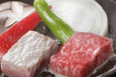 【夕食部屋食】【群馬生まれのブランド牛！上州牛ステーキ付】　上州牛ステーキと季節の創作会席プラン