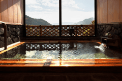 ≪夕食＆朝食お部屋食≫【スタンダードプラン】寝起きでもノーメイクでも・・そのまま窓辺でご朝食☆