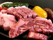 【夕食部屋食】【ステーキ増し増し☆上州牛ステーキがドカーンと３００ｇ】群馬生まれのブランド牛と季節の創作会席プラン