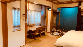 【禁煙】山側ツイン　セミダブルベッド2台付　一番広い客室