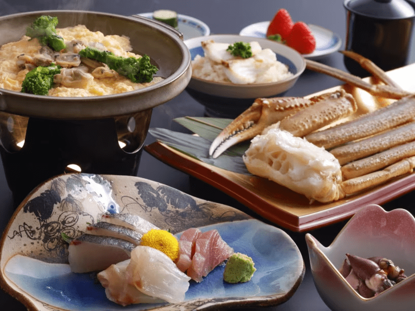 【春・炭火炙り会席】囲炉裏で焼く「焼蟹」がメイン！京丹後の魅力を味わうスタンダードプラン！〈2025年春囲炉裏を新設〉