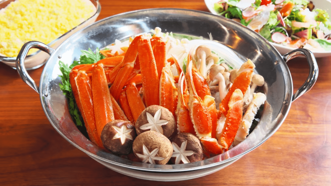 ＜2食付＞福井の冬の味覚を堪能！蟹鍋と海景ジャグジーの貸別荘で過ごすグルメバカンス