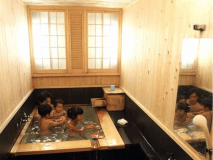 【婴儿免费】少行李OK&times;个人温泉浴场登场&times;单间食事处&times;尿布&times;婴儿食品