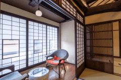 【明治の梁】古民家風スイート山ぼうし庵・ちごゆり