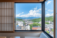 【角部屋】10畳広縁付　北向観音と夜景を一望