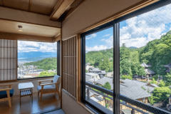 【角部屋】10畳広縁付　北向観音と夜景を一望