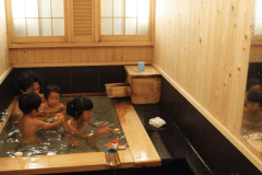 貸切風呂☆赤ちゃん温泉デビュー！家族皆でゆったり