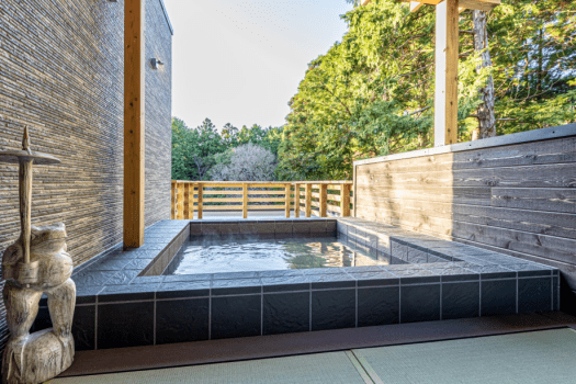 VILLA LAGI～Villa for rent in the forest～