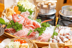 Grand Opening in March, 2023/One night with two meals/ A luxury stay during which you can have mysterious VILLA LAGI in the forest all to yourself.