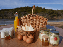 【朝食のみプラン】朝食は湖畔でピクニック気分♪大自然の中で手軽にグランピングを楽しもう！（夕食なし）