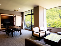 *【貴賓室】最上階にある1室限定、リビングルーム付の最上級のお部屋です。