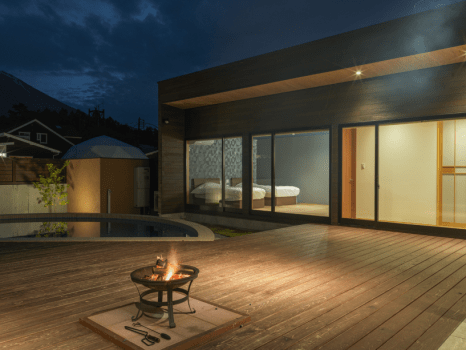 【素泊まり／ルームチャージ】自由に持ち込み｜一棟料金プラン（温泉・サウナ・プール・焚き火）