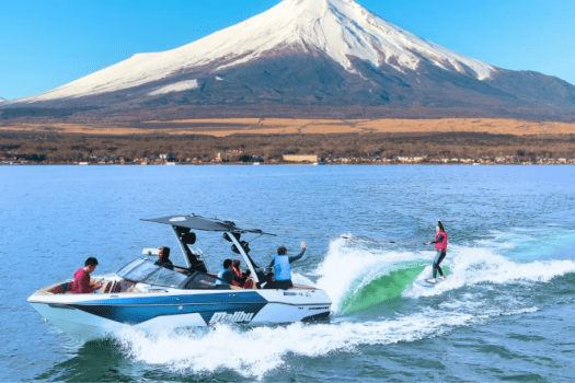 山中湖貸切クルーズ