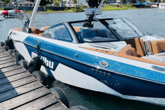 山中湖貸切クルーズ