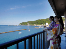 オーシャンフロント和室（ウォシュレットトイレ付）