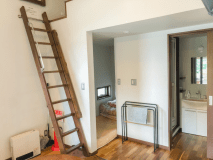 シンプルで落ち着いた雰囲気のリビング