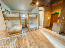 敷布団からベッドマットレスにリニューアル。北欧の森を感じさせる落ち着く空間♪