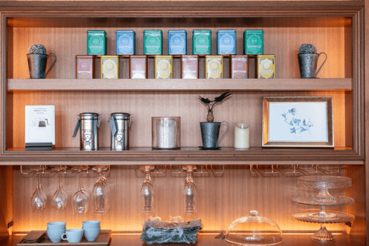 *【カフェラウンジ】クレミア・エスプレッソコーヒーや、デトックスウォーターなど取り揃えております。