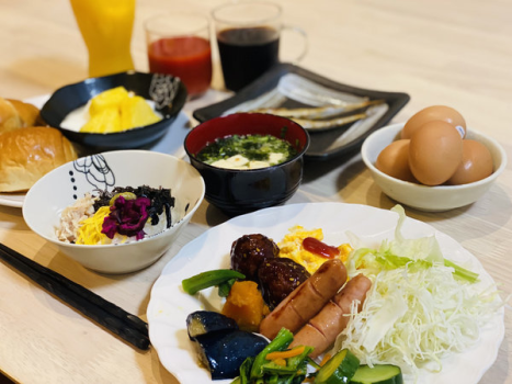 彩り豊かな朝食バイキングをご用意☆