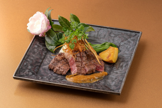 ≪お盆期間≫かのうや流満腹論！ 極上牛尽くし会席【ダイニング食】