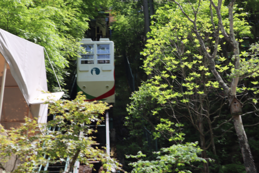 ケーブルカーに乗車し始まる、ウキウキ伊香保旅(*^▽^*)
