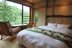 ダブルベッドルーム　8畳