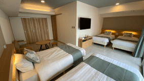 Quadruple room (no floor specified)