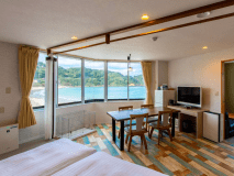 【202】ベッドからの眺望