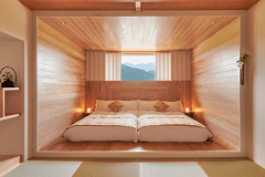 2020年7月に誕生した新しいお部屋。
神宮の森を見晴らす、「神宿る森」に抱かれた和洋室です。