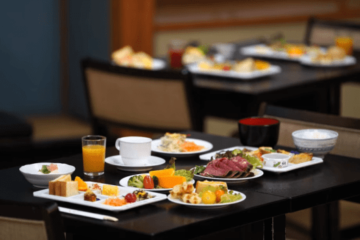 朝食】お子様も喜ぶお料理やスイーツも充実!お子様用食器、チェアもご用意しております。