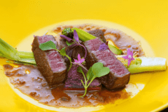 夏の極上会席　じっくり火入れして旨みを閉じ込めたしまね和牛９０分焼き