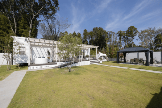 お部屋外観（トレーラーハウス）