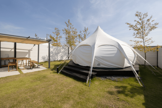 お部屋外観一例（ロータスベルテント）